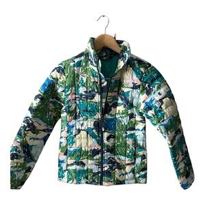 The North Face Girls ThermoBall Eco multicolor Camo Puffer Jacket Size Medium